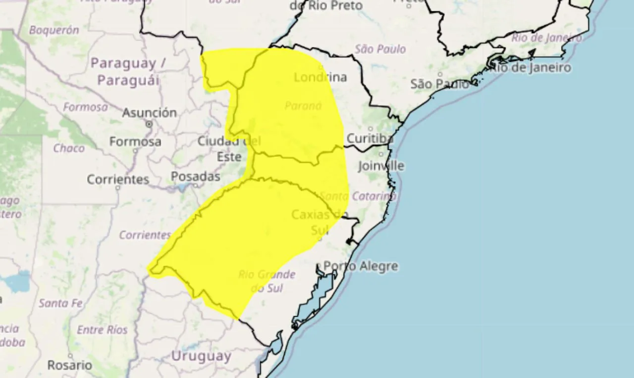 O mapa mostra as &aacute;reas de risco para tempestade e chuva intensa